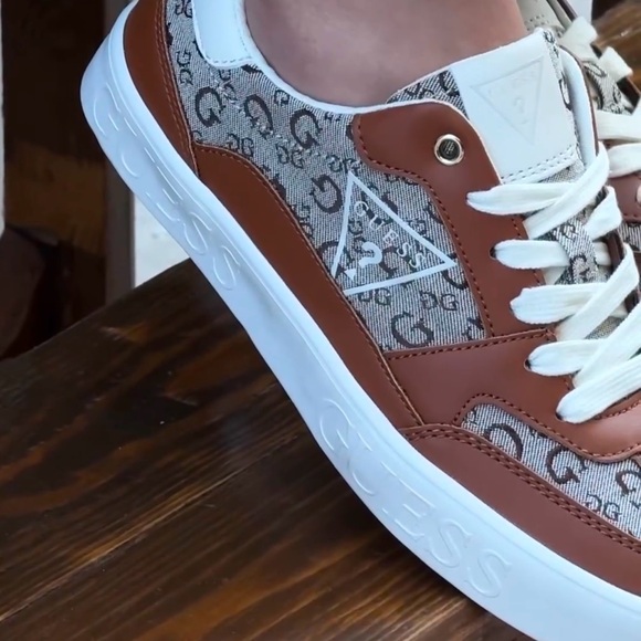 NWOB GUESS Brown and Beige Women's Sneakers - Picture 4 of 5